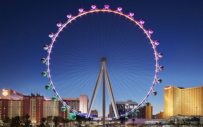 High Roller observation wheel at The LINQ in Las Vegas at dusk.