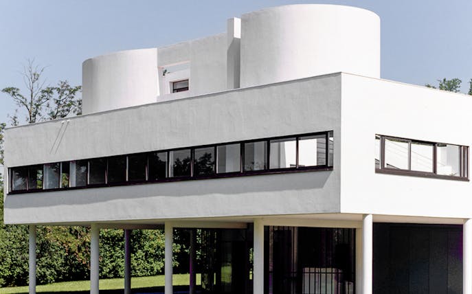 Villa Savoye exterior with modernist architecture, Poissy, France.