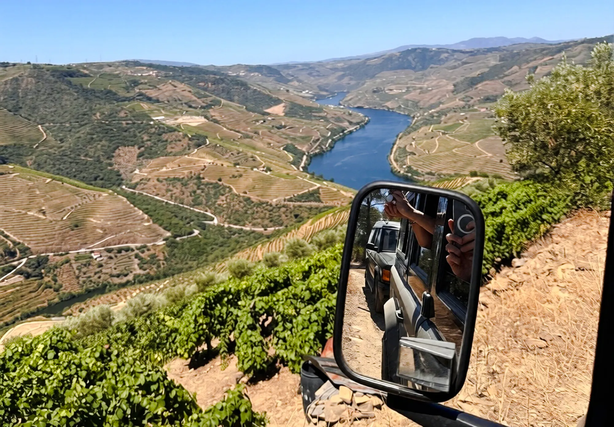 Douro Valley Off-Road 4x4 Wine Tour with Tastings and Lunch or Picnic Image 7