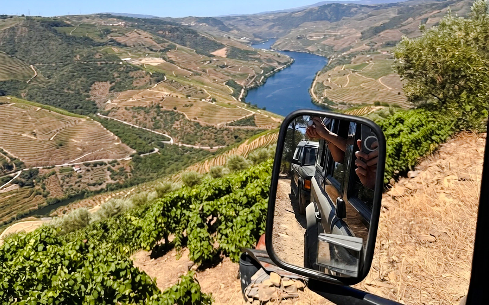 Douro Valley Off-Road 4x4 Wine Tour with Tastings and Lunch or Picnic Image 7