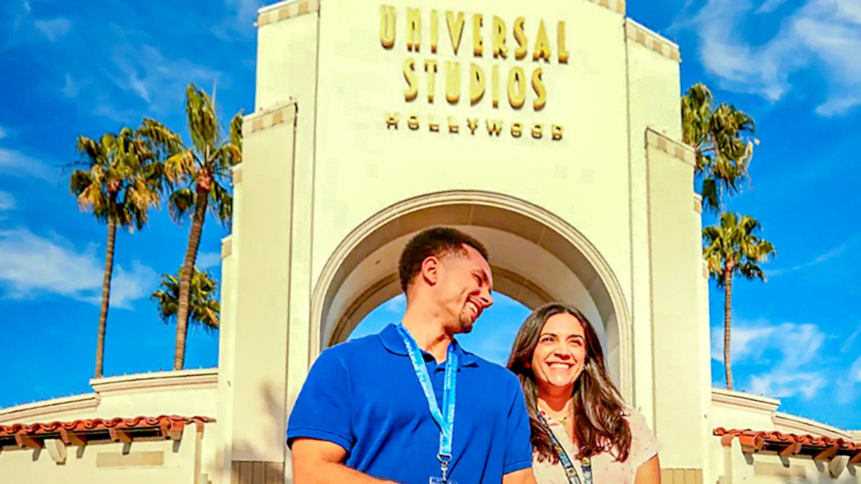 A couple of tourist enjoying Universal Studios Hollywood Skip the line entry