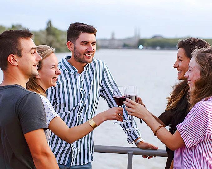 1.5-Hour Bordeaux Illuminated Evening Cruise