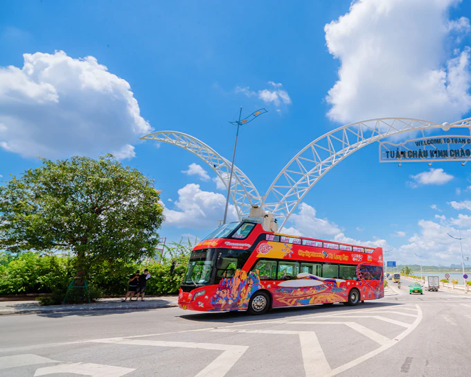 City Sightseeing: Ha Long Hop-on Hop-off Bus Tour