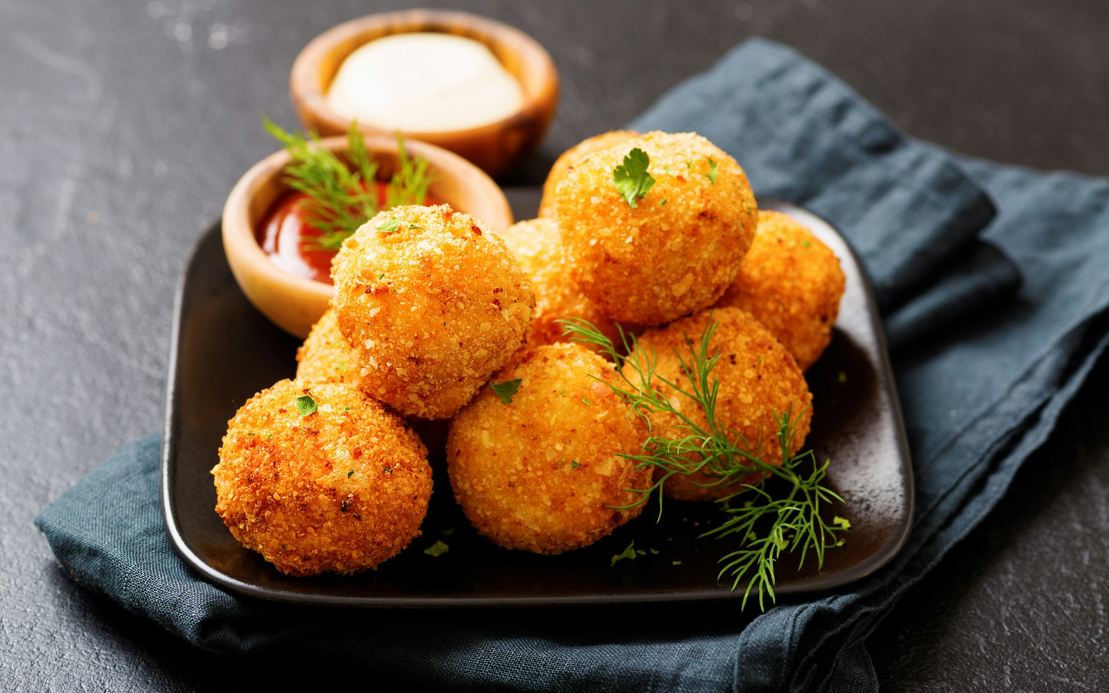 CROQUETTES