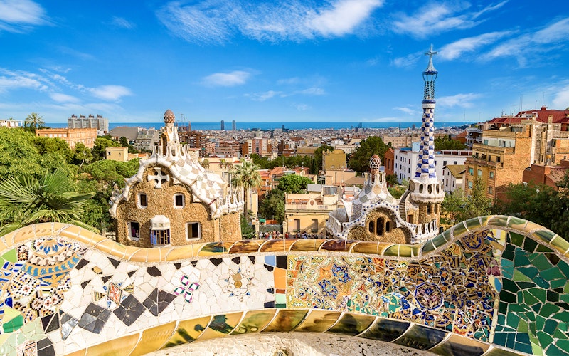 Combo (Save 13%): Park Güell Tickets + Barcelona Hop-on Hop-off Bus Tour — gallery 1