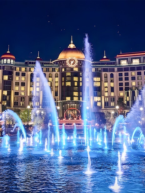 Fountain show at night in Celestial Park, Epic Universe, Universal Orlando.
