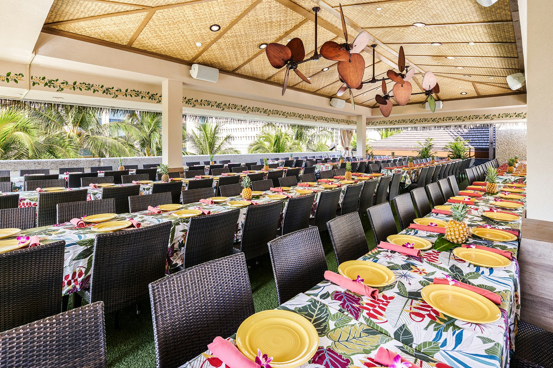 Luau dining experience