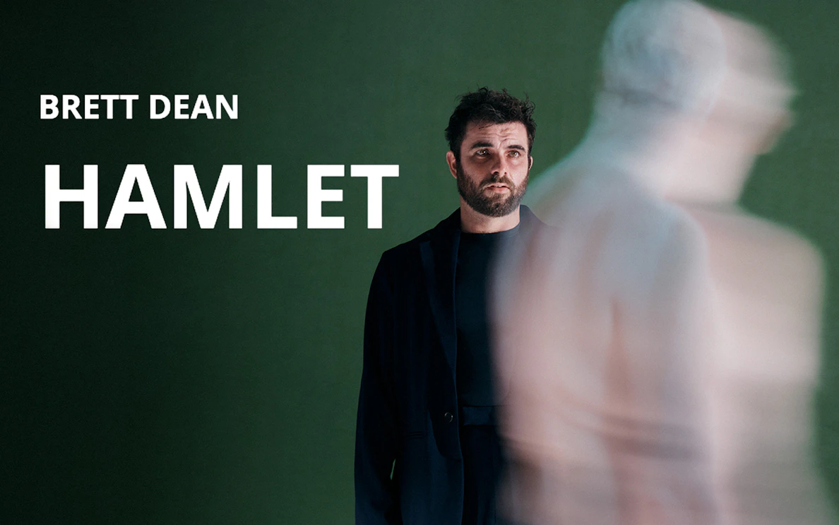 Brett Dean's Hamlet performance with blurred figure in foreground.
