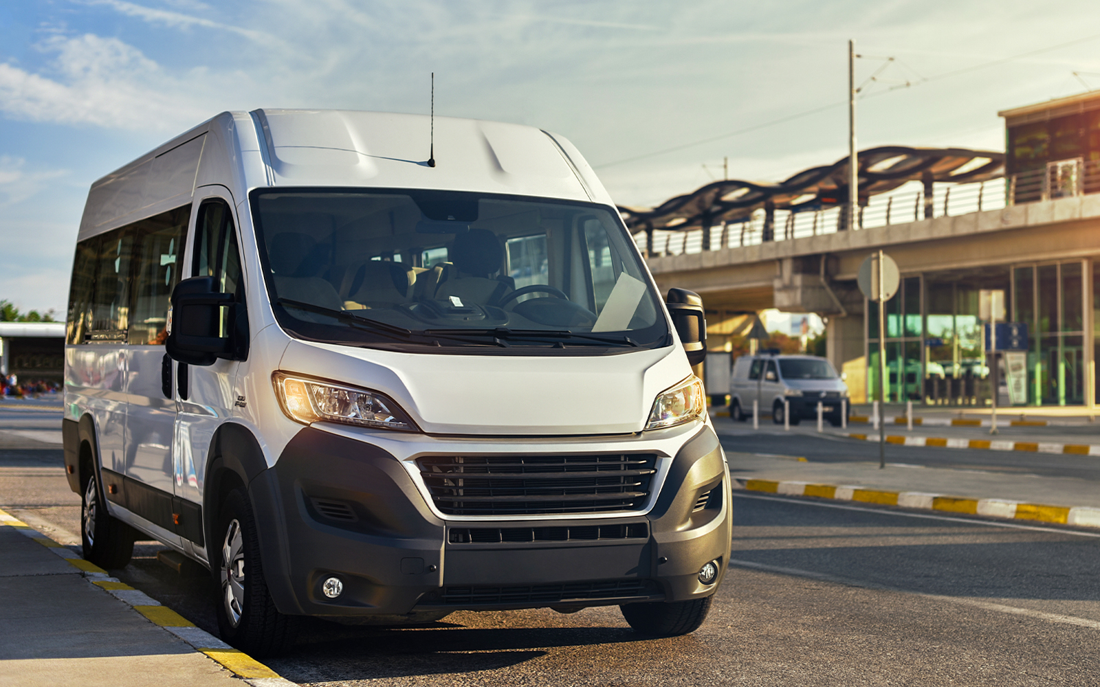 Minivan for Grand Pearl River Cruise and Ayutthaya Tour pickup.