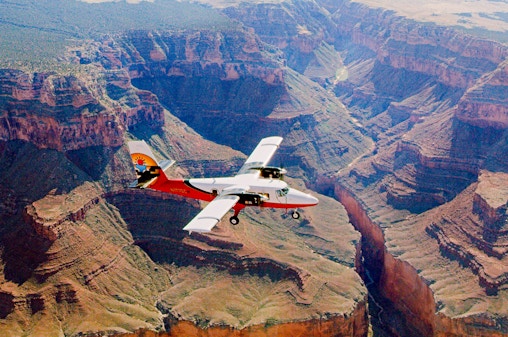 70-min Las Vegas to Grand Canyon West Airplane/ Helicopter Tour with Rim Landing