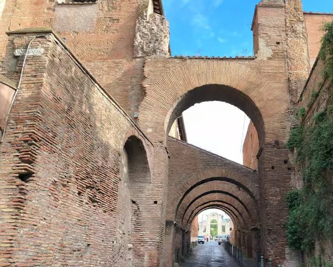Roman Houses of the Celio Hill Underground Entry Tickets with Audio Guide