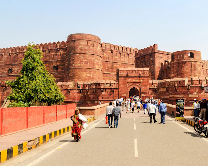 Agra Fort, Baby Taj & Mehtab Bagh Express Entry Tickets Tour