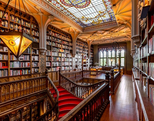 Livraria Lello Library top floor