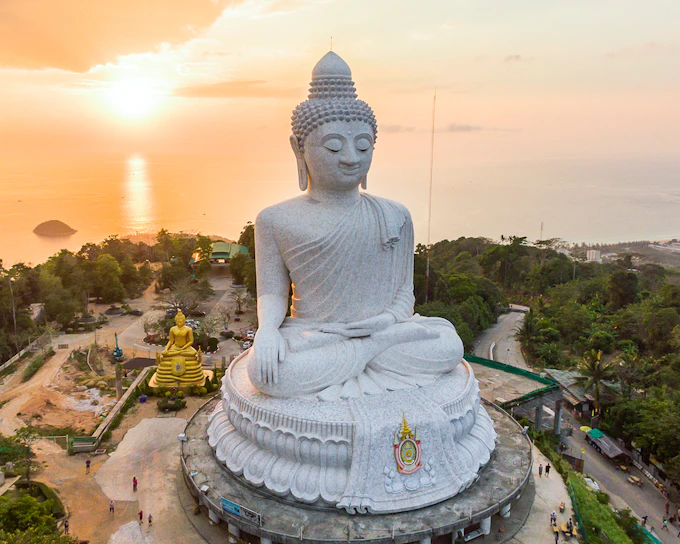 Phuket Guided City Tour with Transfers: Big Buddha, Old Town & Wat Chalong