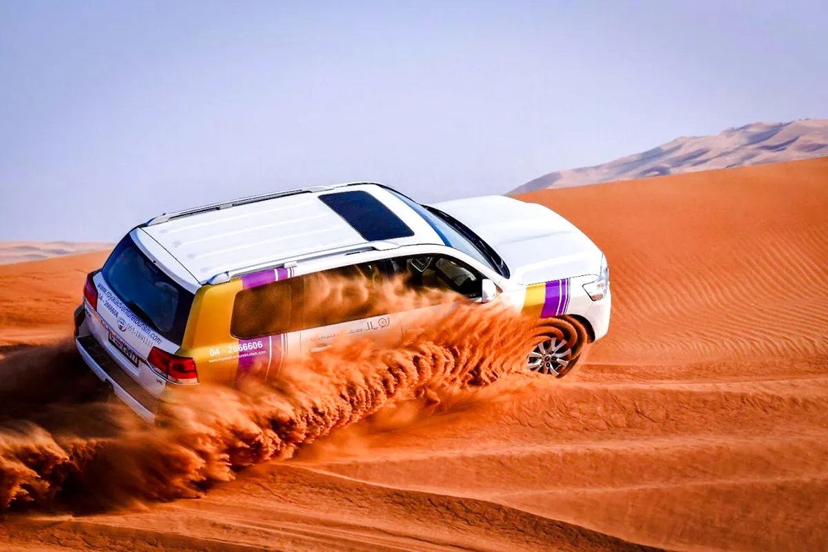 safari matutino por el desierto de dubái con conducción en dunas en 4x4, paseo en camello y traslados-1