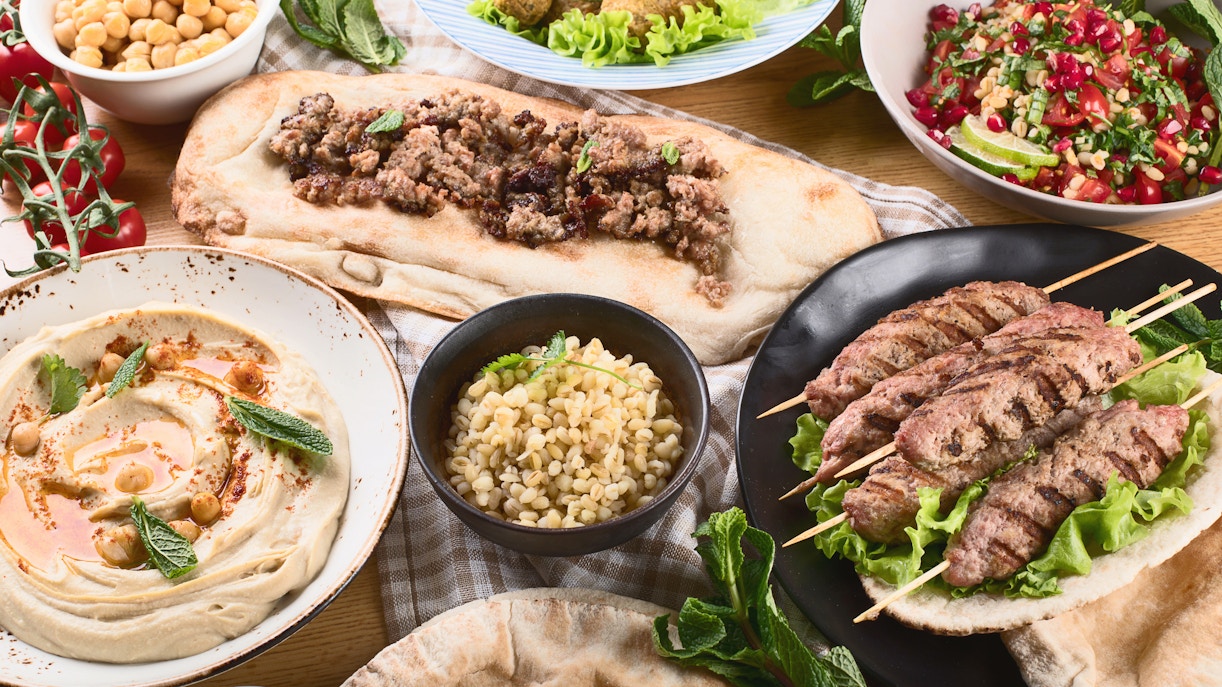 Where to Eat in Pierre Loti Hill?