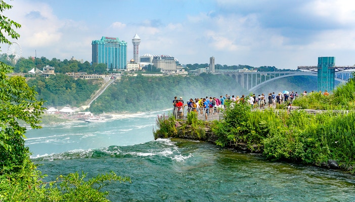 Niagara Falls Travel Guide