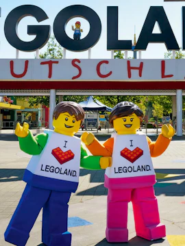 Lego characters at Legoland Deutschland entrance.
