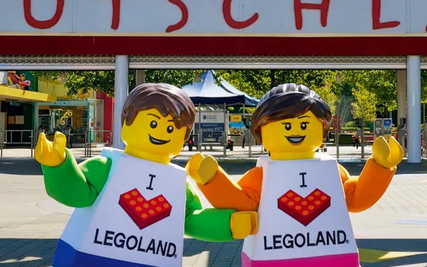 Lego characters at Legoland Deutschland entrance.