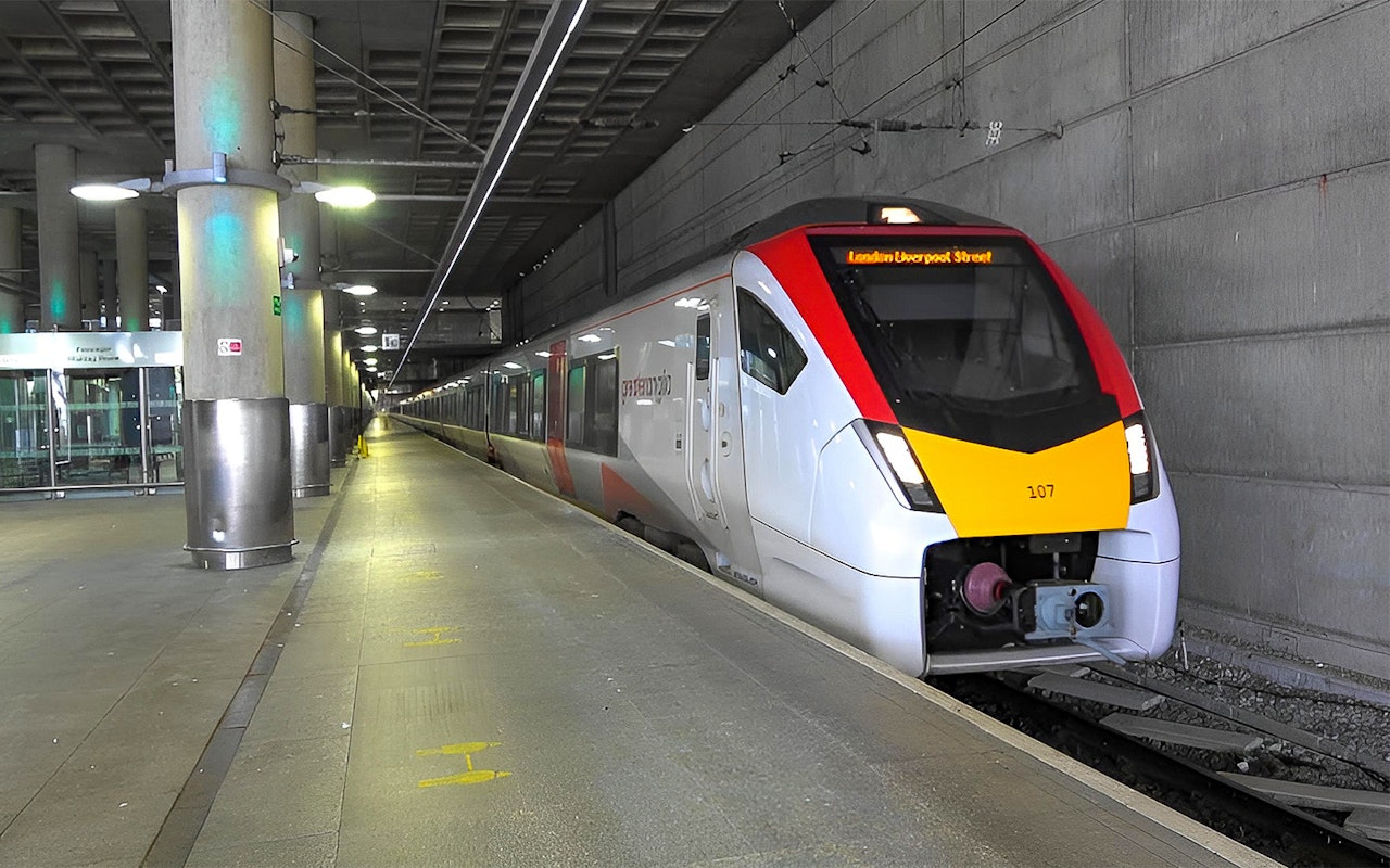 Combo: trasferimenti Stansted Express di sola andata + Biglietti per il London Eye — 3