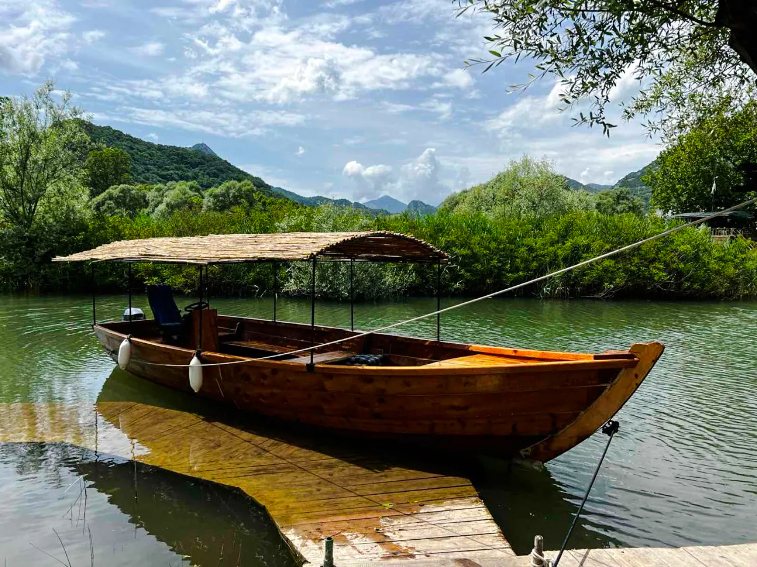 Lake Skadar Small-Group Boat Tour with Complimentary Drink