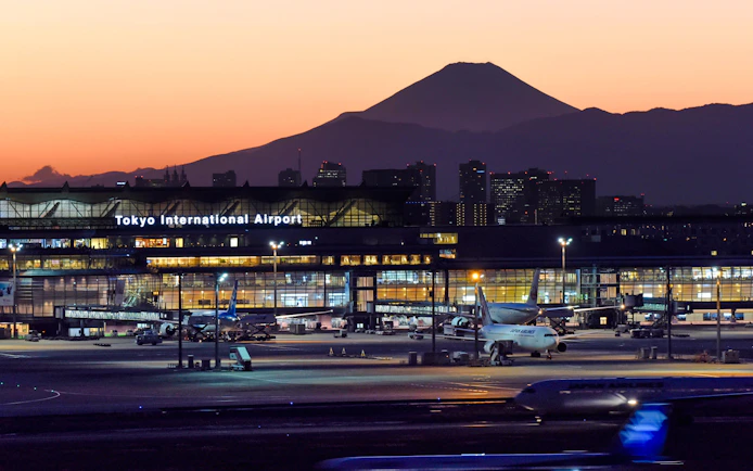 Narita Airport Private Transfer to/from Tokyo
