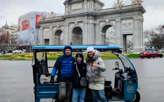 private tuk-tuk-tour durch die altstadt von madrid mit historischer führung-6