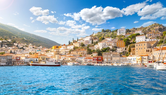 Top sights to see on an Athens cruise