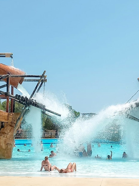 Tam Tam Splash pool area with water jets at Western Water Park.