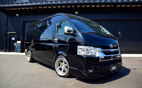Black van for private transfer from Yokohama City Port.