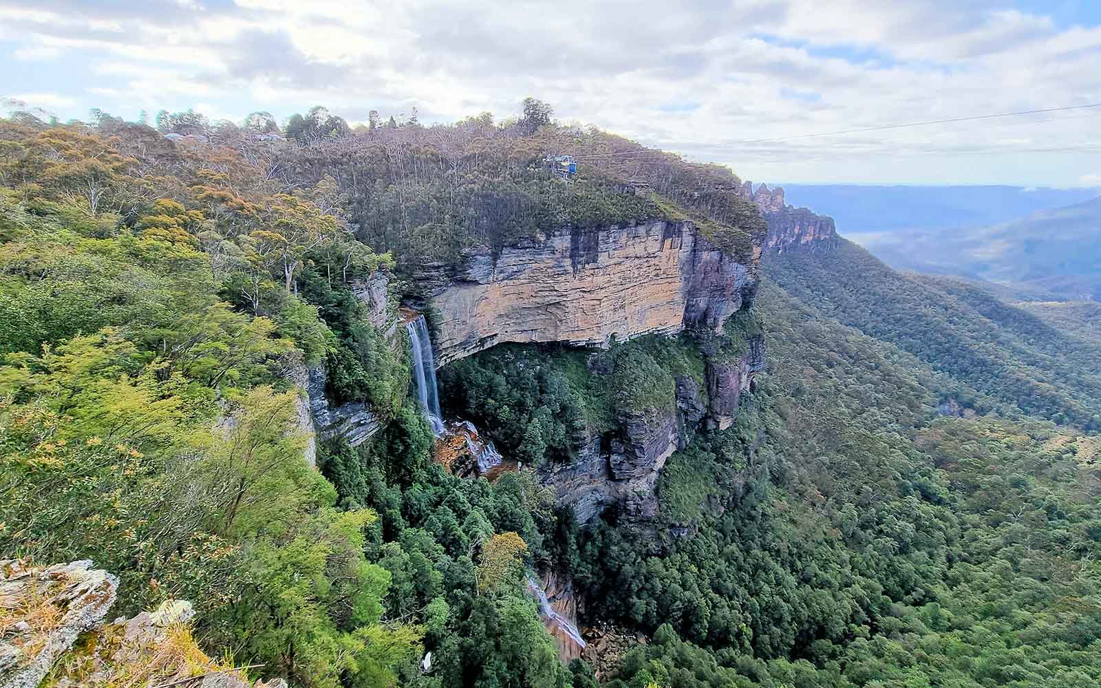 views of the Megalong Valley from Medlow Bath