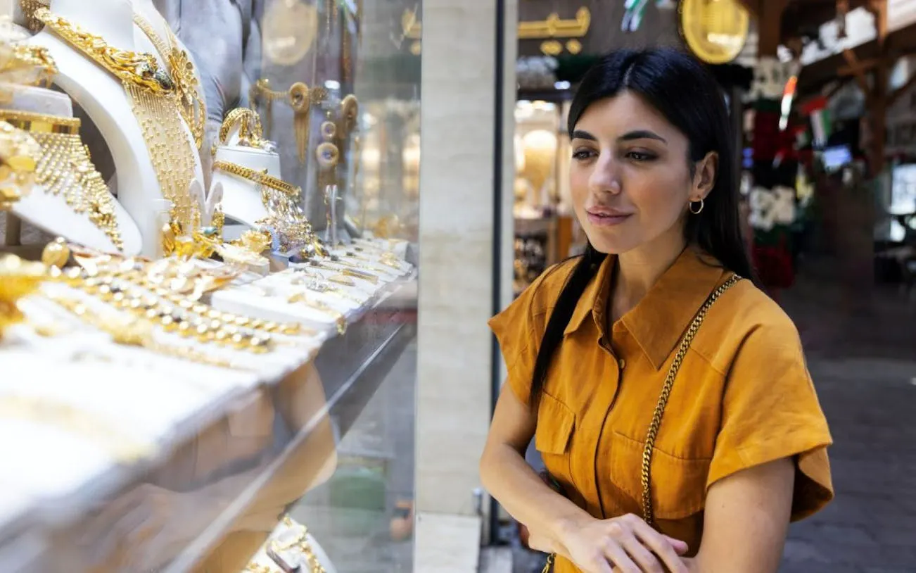 Dubai Heritage Hop-On Hop-Off Tour with Emirati Storyteller, Abra Ride, and Shared Transfers
