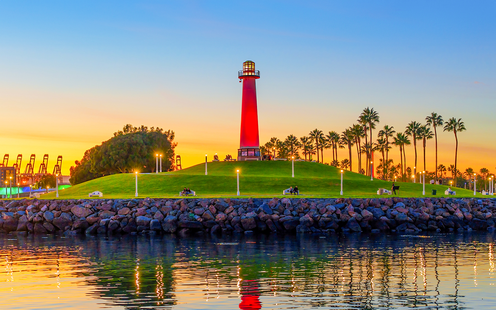 Lions Lighthouse los angeles