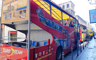 tour en bus hop-on hop-off au départ de catane vers acicastello et acitrezza-8