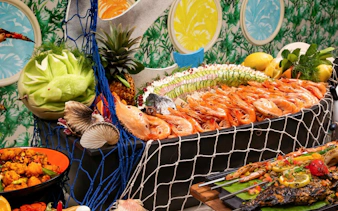 palazzo versace dubai: giardino ocean feast – buffé middag-4