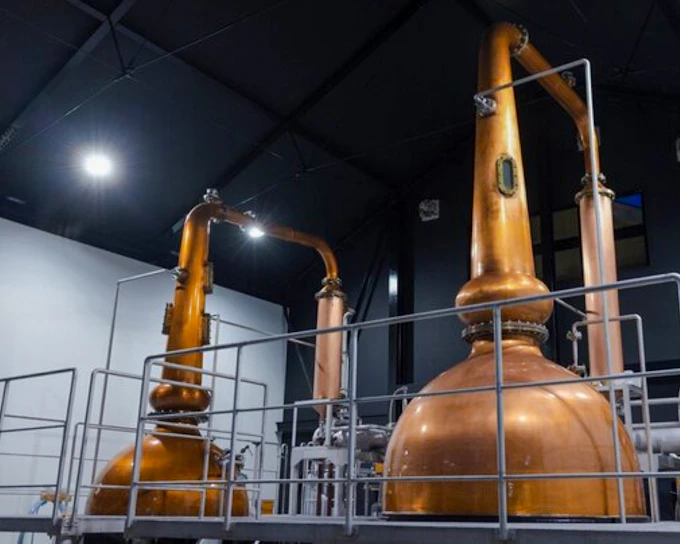 Hyogo: Akashi Shurui Sake Brewery and Whisky Distillery Guided Tours with Tastings