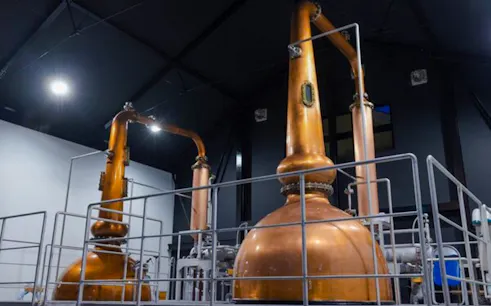 hyogo: visitas guiadas con degustaciones a la destilería de whisky y la fábrica de sake akashi shurui-1