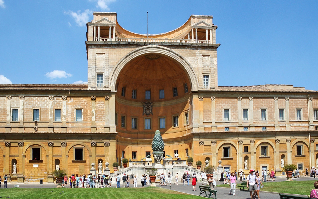 Combo: tour guidato del Colosseo e dei Musei Vaticani — 8