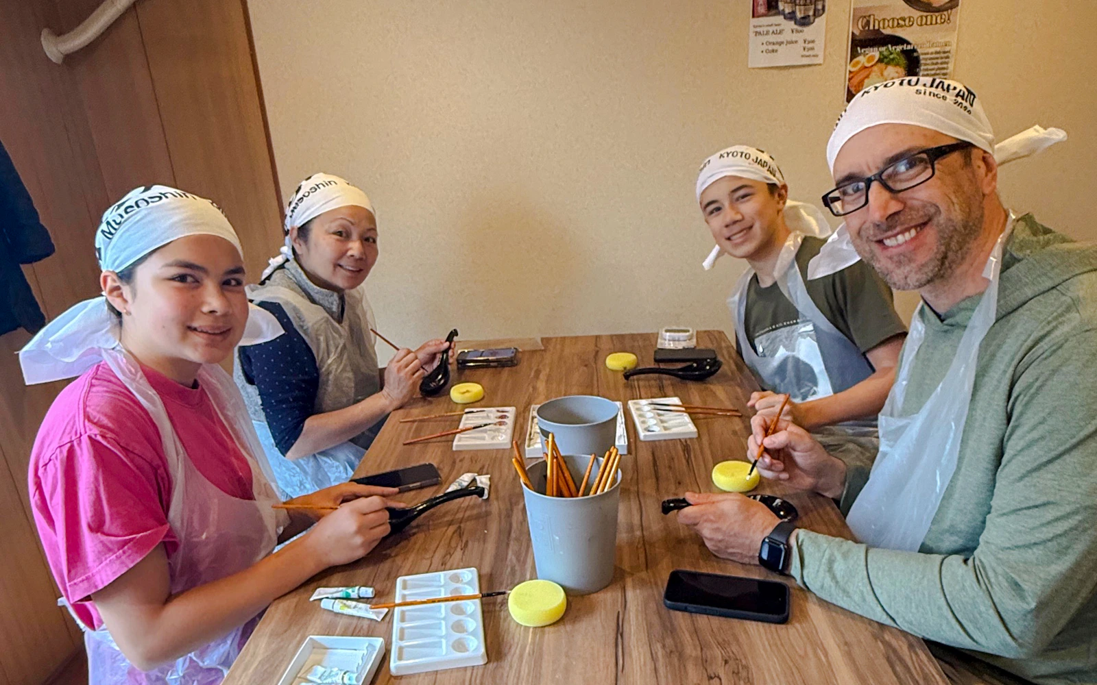 Kyoto Ramen-Making Cooking Class with Bowl Painting in Gion Image 2