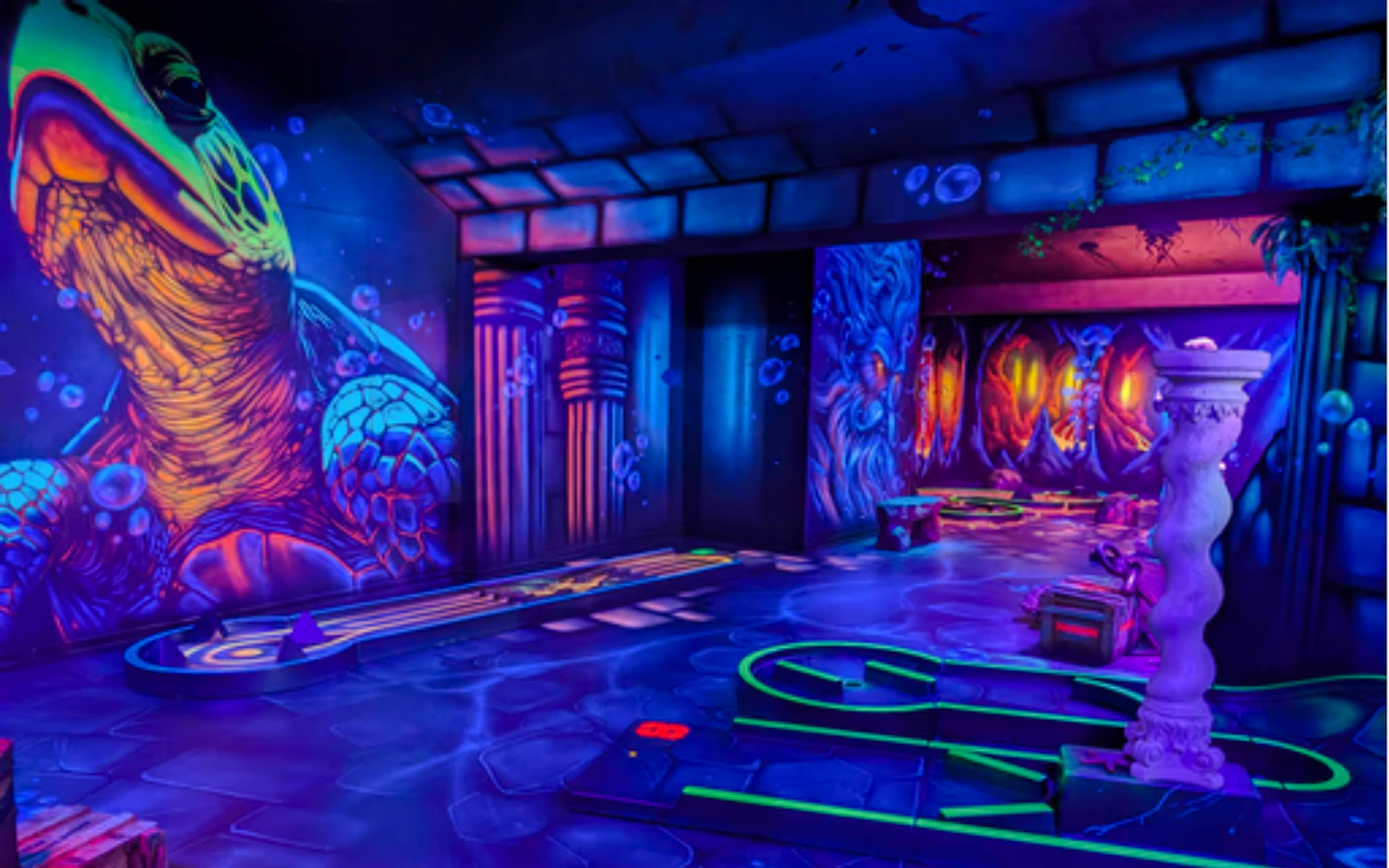 Paris: Bercy Village 12-Hole Indoor Fluorescent Mini Golf Course Tickets