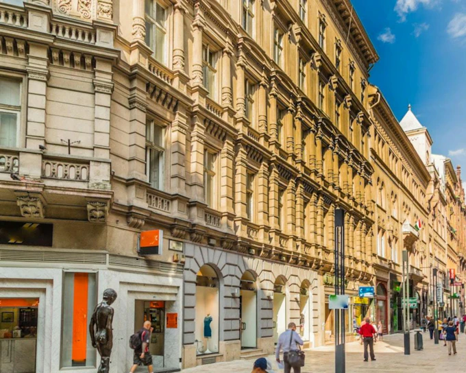 Budapest Supernatural Detective: Self-Guided City Exploration Game