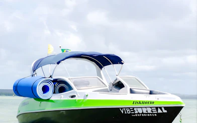 Pipa: Lagoa de Guaraíras Shared Speedboat Tour with Clay Bath and Sandbank Stops