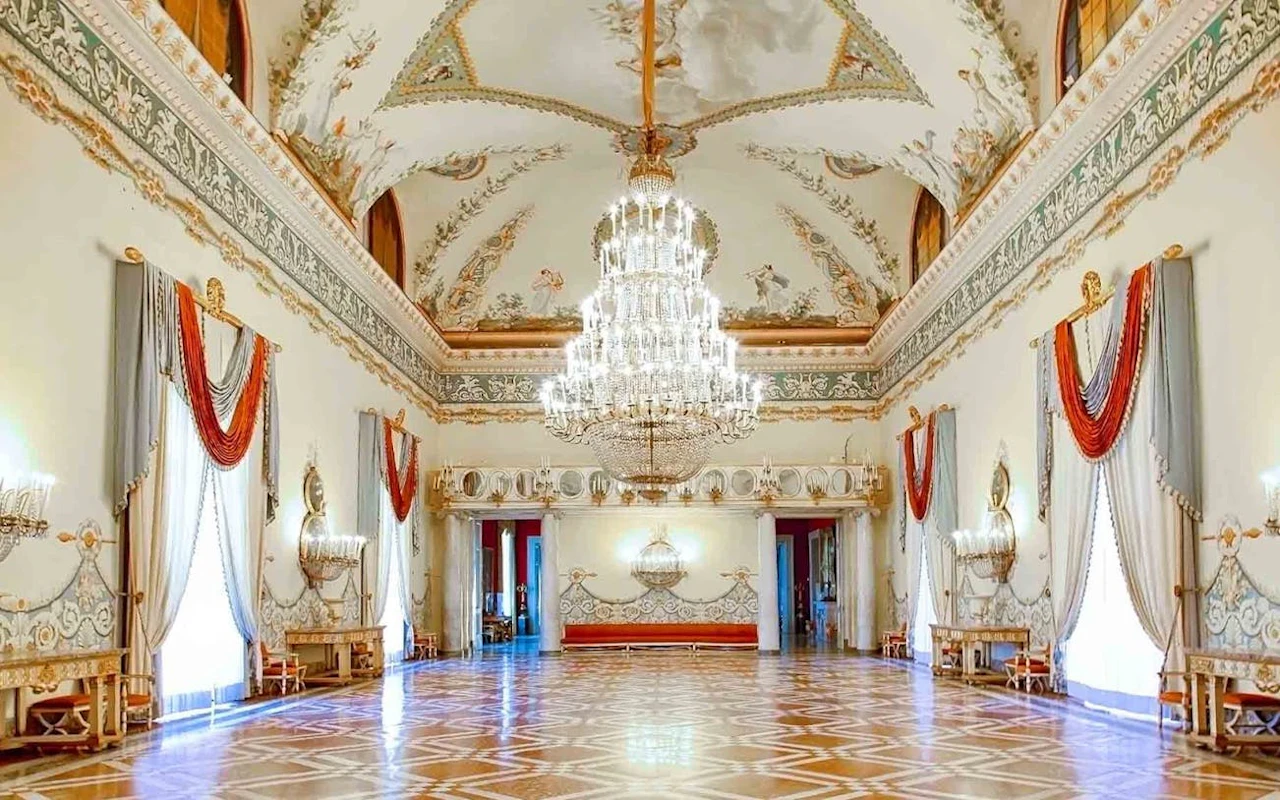 Royal Palace of Naples Entrance Ticket — 5