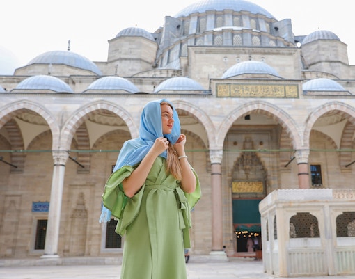 Blue Mosque rules and regulations