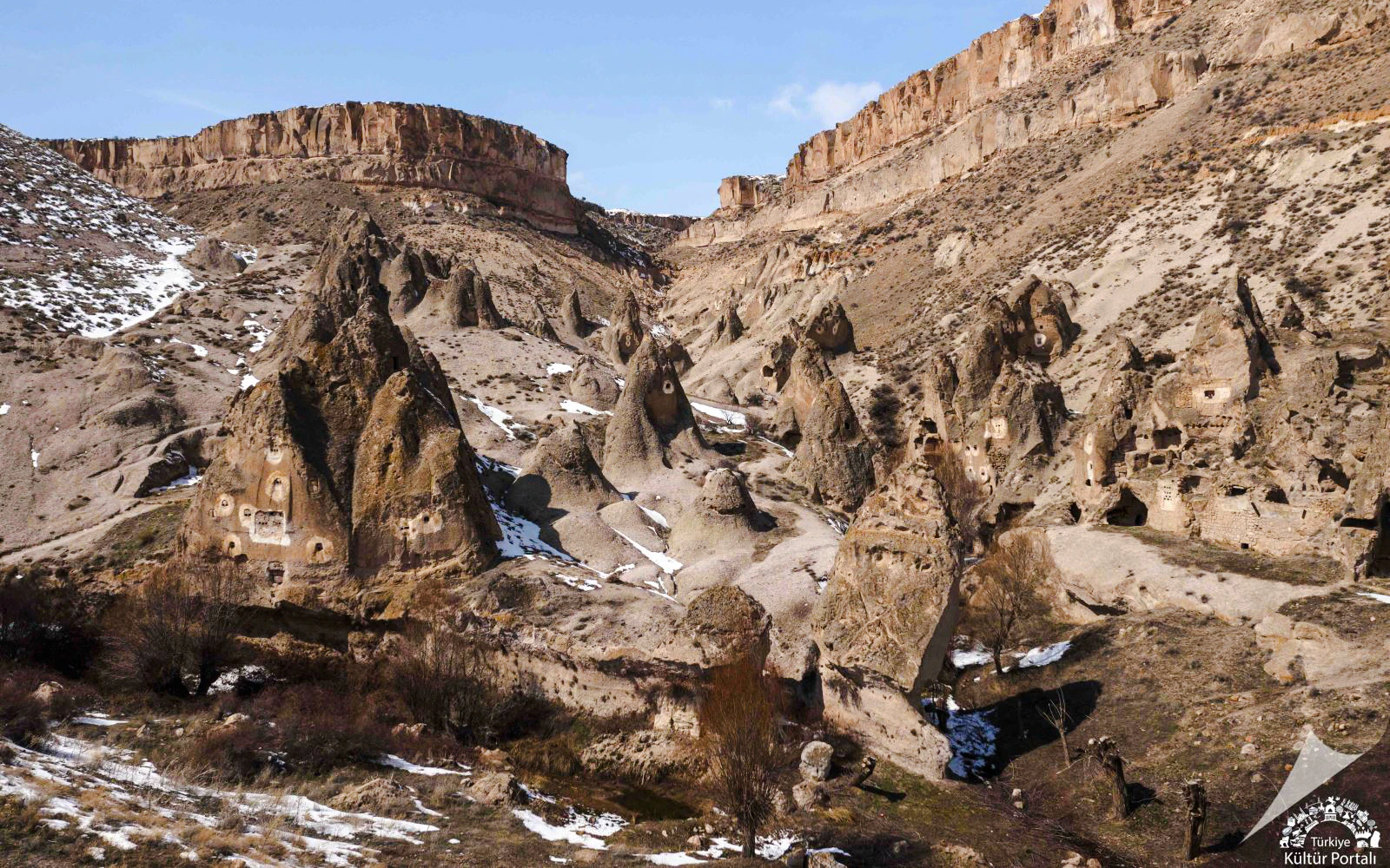 Fairy chimneys and rock formations in Soğanlı Valley, Cappadocia.