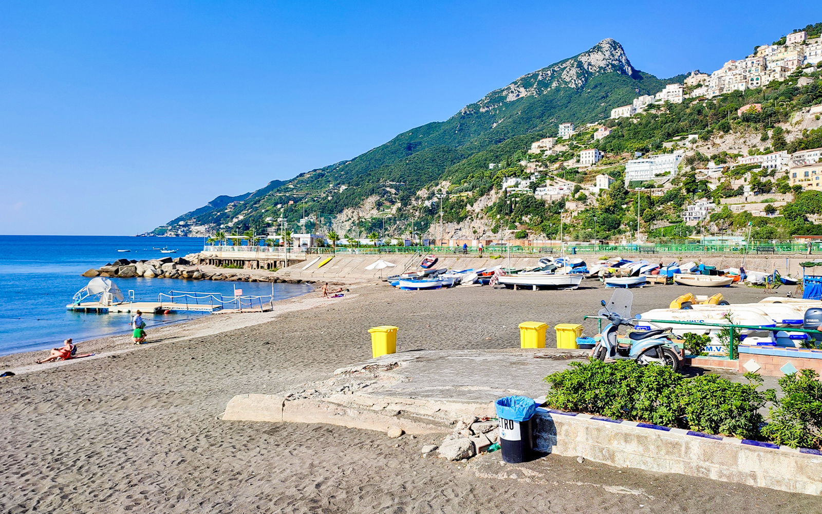 Via Petrarca Nápoles