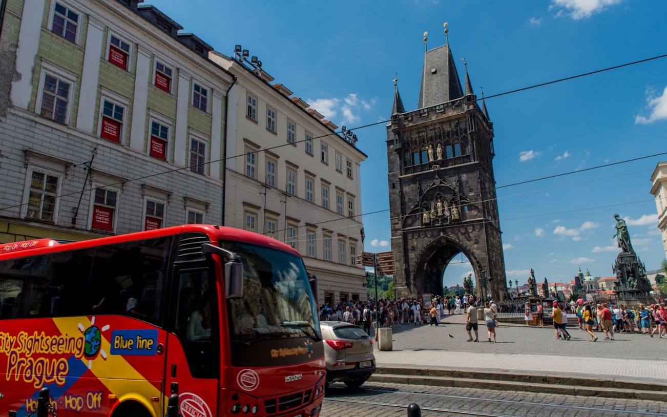 prague hop-on hop-off bus and river cruise combo ticket-2