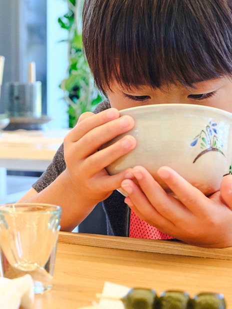 uji, kyoto: toegang tot het theemuseum met een matcha grind & brew experience-9
