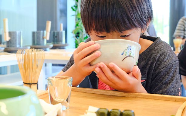 uji, kyoto: intrare la muzeul ceaiului cu o experiență matcha grind & brew-2