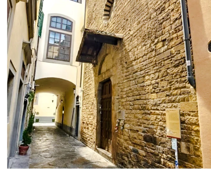 Florence Private Walking Tour: Dante and Medieval Florence